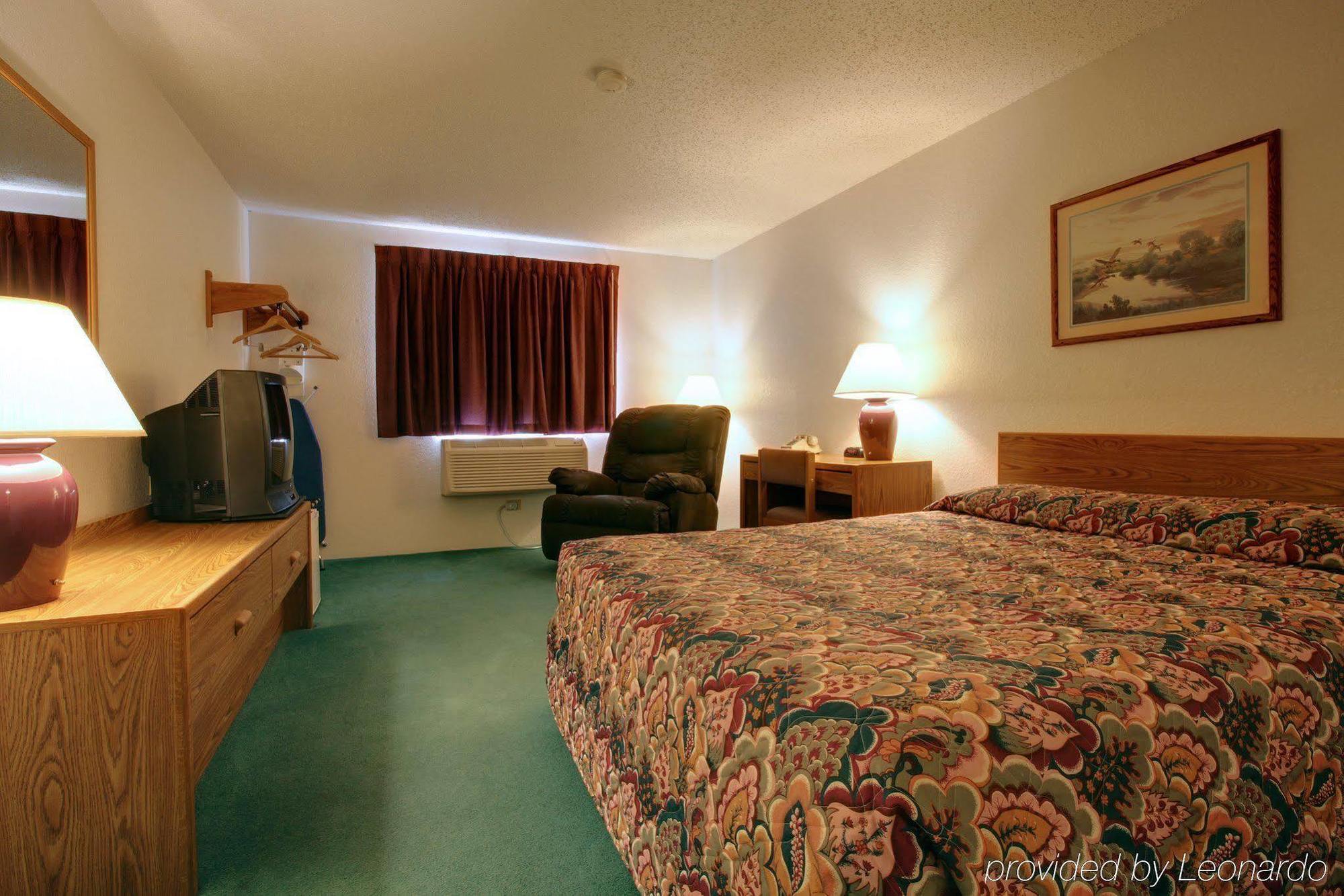Americas Best Value Inn & Suites Cassville Roaring River Pokoj fotografie