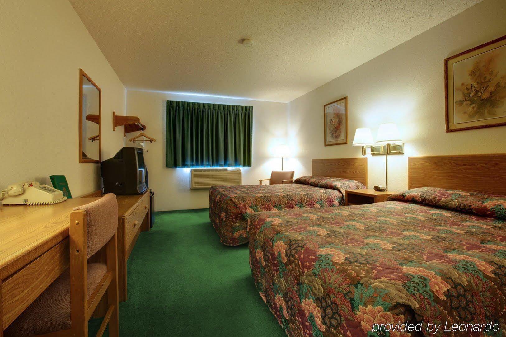 Americas Best Value Inn & Suites Cassville Roaring River Pokoj fotografie